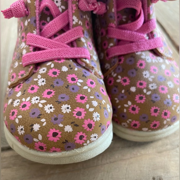 Carter's Pink Floral Baby Walker Shoes - Picture 12 of 14